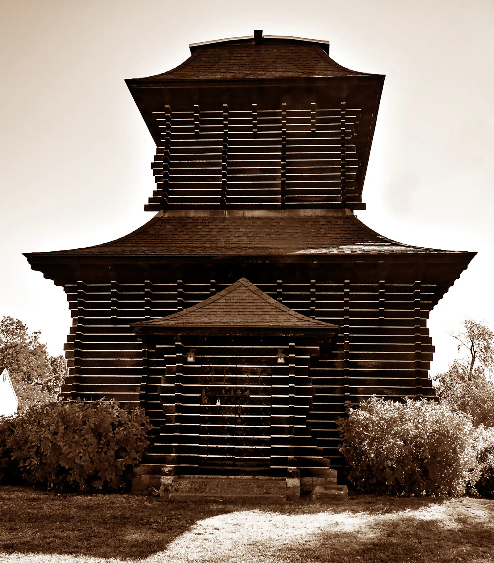 Historic exterior view of the Redwood Building at Boothe Park